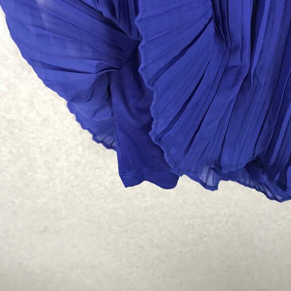 Beyond Words Romper Womens Medium Blue Pleated Flowy Belt Summer Vacation Resort - Picture 6 of 15